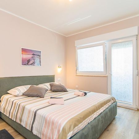פורץ Apartment Lili מראה חיצוני תמונה