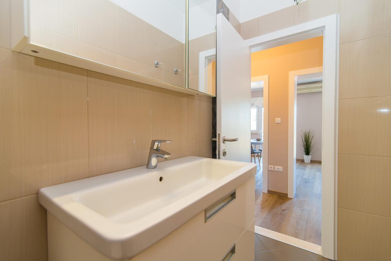 פורץ Apartment Lili מראה חיצוני תמונה