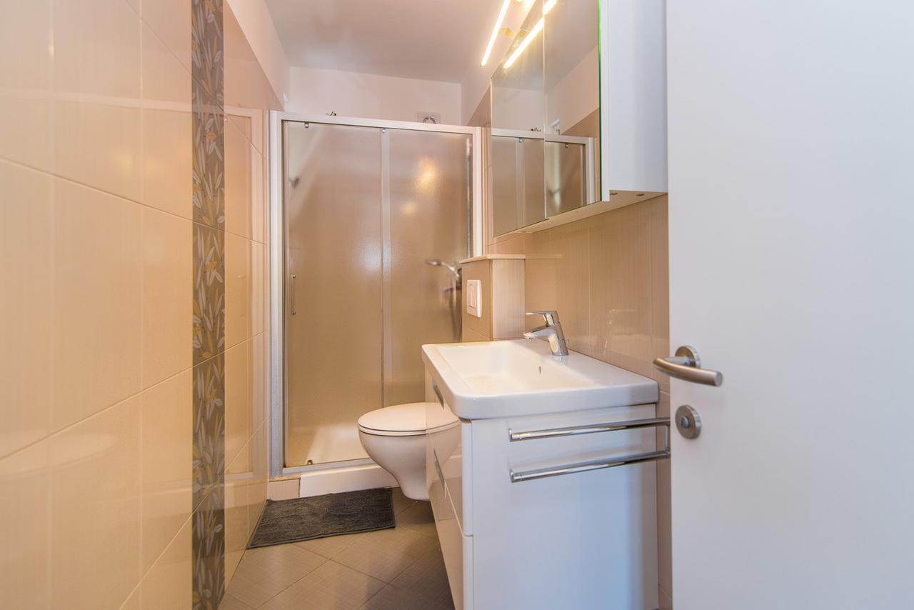 פורץ Apartment Lili מראה חיצוני תמונה
